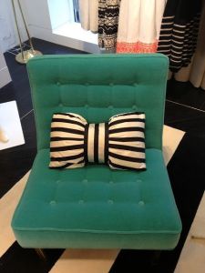 bow pillow